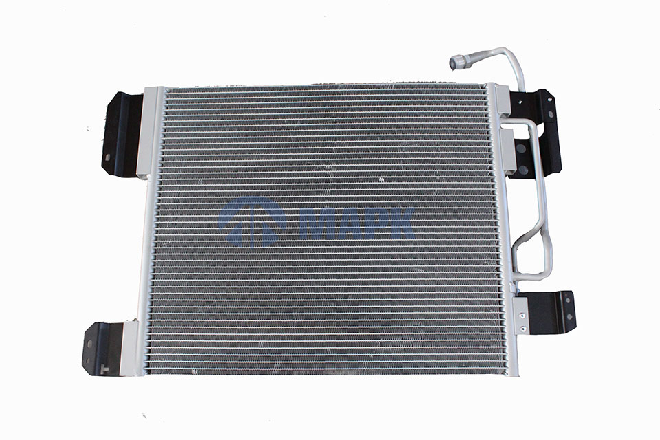 Радиатор кондиционера (600x457x22) A9405000254 а/м КамАЗ 5490, MB AXOR I/II (Nissens)