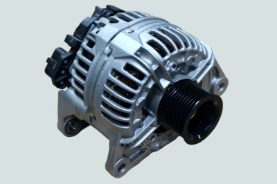 Генератор 24V 70А (120град. 81мм) (ISBe) Евро3  BOSCH  5259577 4892318 1986A00914 0124555005