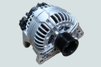 Генератор 24V 90А (120град. 81мм) (ISBe Евро4, 6ISBe Евро3) BOSCH 4892320, 1986А00515