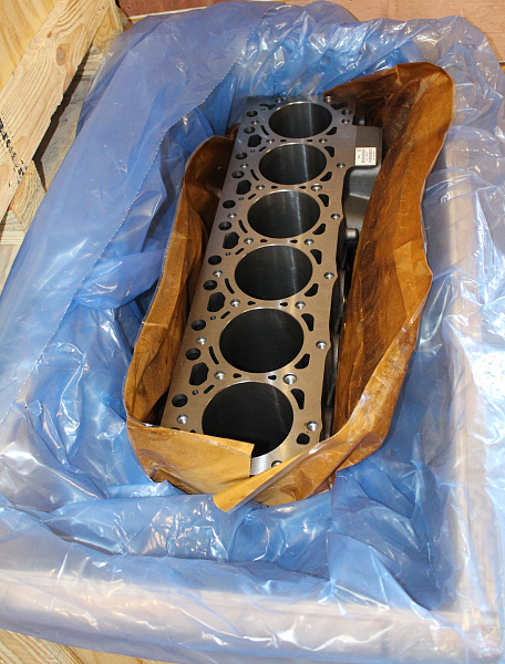 Блок цилиндров V=6.7 CUMMINS 6ISBe, 6ISDe оригинал с рем/к 4955412